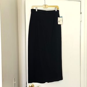 Liz Claiborne size 8 lined suit skirt